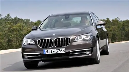 Обновленный BMW 7-й серии