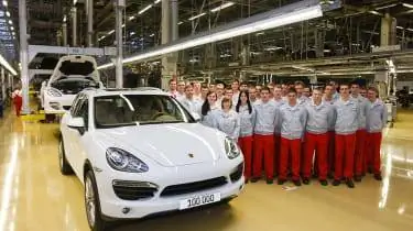 Porsche отмечает 100-тысячный Cayenne