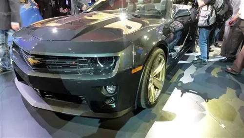 Шоу в Лос-Анджелесе: родстер Chevrolet Camaro ZL1