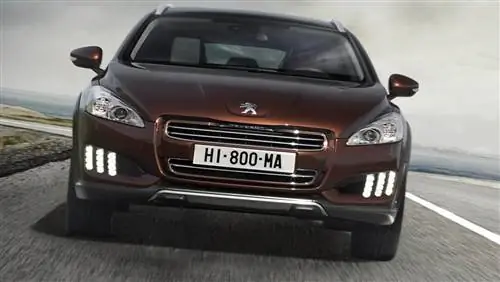 Представлен дизельный гибрид Peugeot 508 RXH