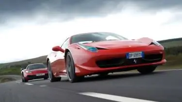 Ferrari 458 Italia побеждает McLaren MP4-12C