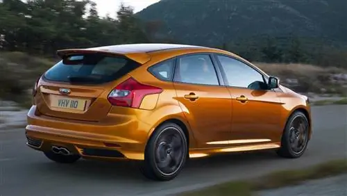 Парижское видео: горячий хэтчбек Ford Focus ST