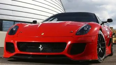 Суперкар Феррари 599 GTO