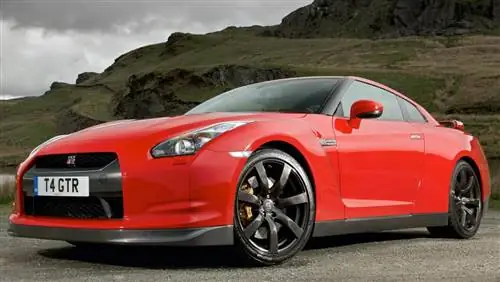 Обновленный Nissan GT-R