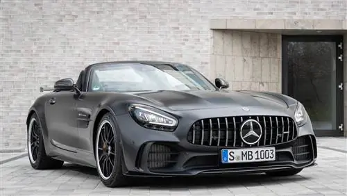 Mercedes-AMG GT R Roadster по цене от 178 675 фунтов стерлингов