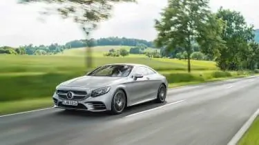 Mercedes S 560 купе - передняя четверть