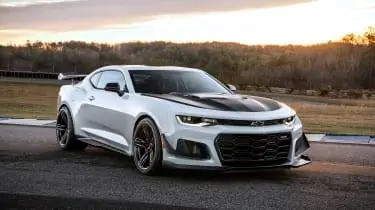 Шевроле Камаро ZL1 1LE - спереди