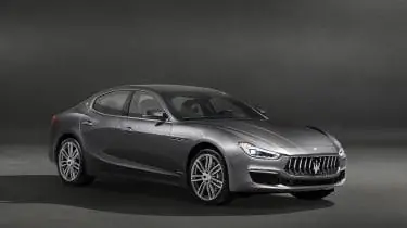 Maserati Ghibli GranLusso - передняя четверть