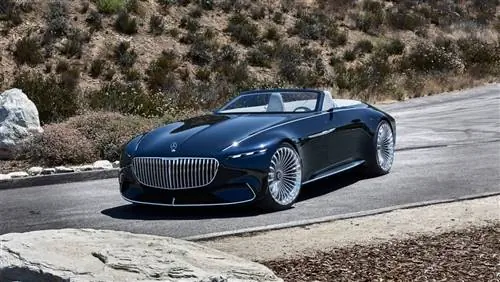 Vision Mercedes-Maybach 6 Cabriolet выходит из укрытия на Пеббл-Бич