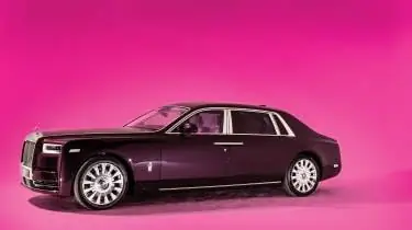 Rolls-Royce Phantom - передние три четверти