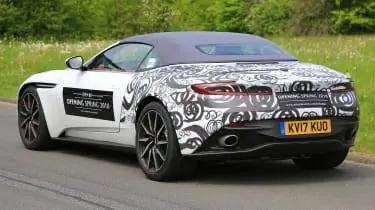 SPY - Aston Martin DB11 Volante сзади4