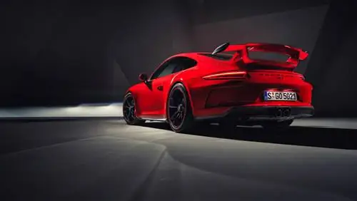 2017 Porsche 911 GT3: эксклюзивное видео и интервью