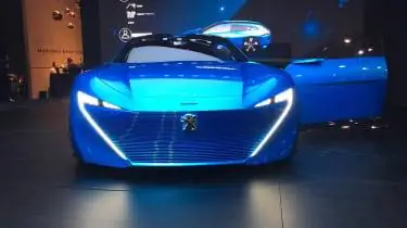 Передняя часть Peugeot Instinct Concept Geneva