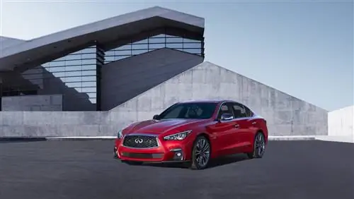 Infiniti Q50 2018 - обновленный дизайн, дополнительные технологии для соперника 3-й серии