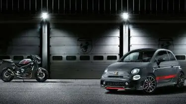 Abarth Yamaha - спереди с велосипедом