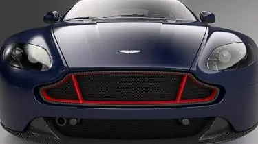 Aston Martin Vantage Red Bull Racing - спереди