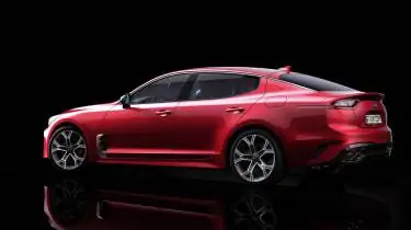 Kia Stinger GT press - статическая задняя четверть