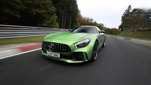 Mercedes-AMG GT R устанавливает новый рекорд для спортивных автомобилей на Нюрбургринге