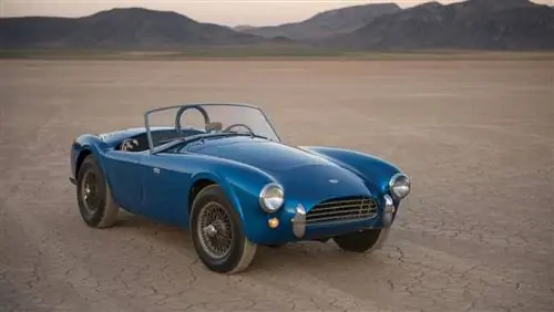 Первая в истории Shelby Cobra продана за рекордные 13,75 млн долларов