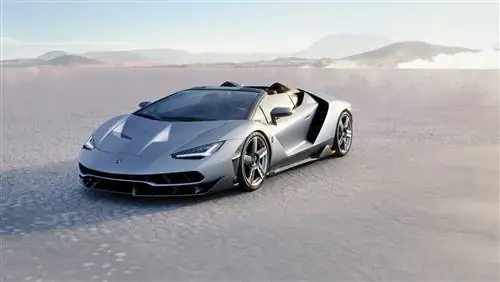 Lamborghini Centenario Roadster - дебют с откидным верхом на скорости 217 миль в час в Монтерее