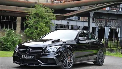 Тюнингованный Mercedes-AMG C63 S от Brabus получил 591 л.с. и суперкар, способный разогнаться до сотни