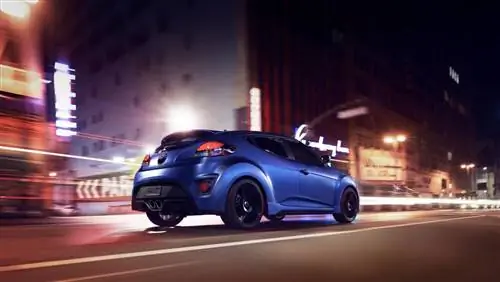 Hyundai Veloster Rally Edition – купе ограниченной серии дебютирует в Чикаго