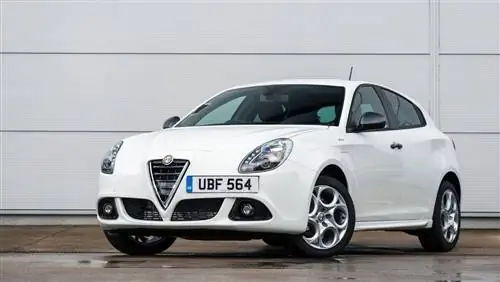 Alfa Romeo Giulietta Sprint покоряет Великобританию: цены и детали