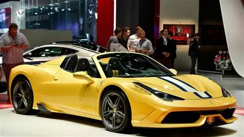 Видео Ferrari 458 Speciale Aperta: Парижский автосалон 2014