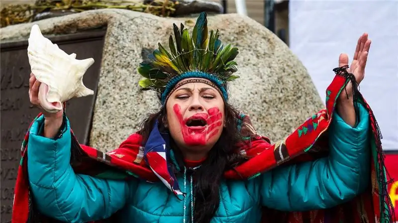 Племя коренных американцев, которое не празднует День Благодарения