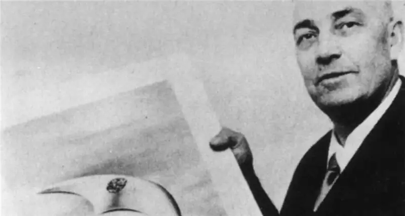 Загадочная история Кеннета Арнольда, первого человека, сообщившего о наблюдении НЛО