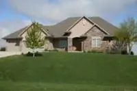 устойчивый-дом-натуральные-материалы-01