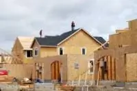 устойчивый-дом-натуральные-материалы-02