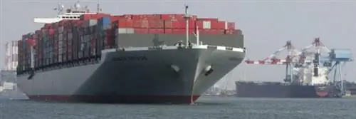 Первое электрическое грузовое судно отправляется в плавание в Китае