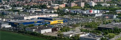 Выбор книг – День, когда коммерческие зоны поглотят наши города – Франк Гинтран