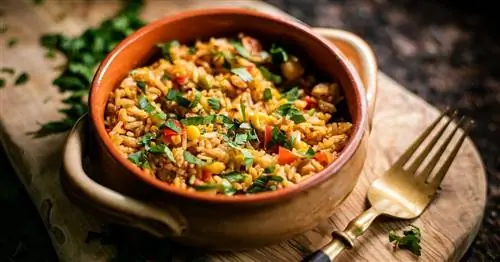 Рецепт: вегетарианская паэлья, без мяса и морепродуктов