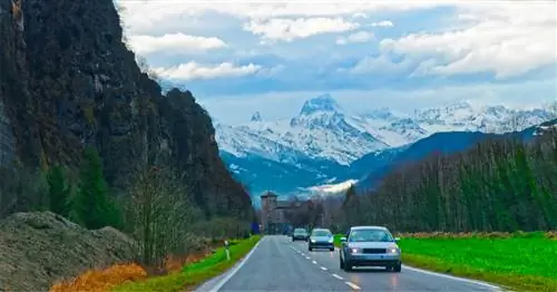 Дефицит электроэнергии: Швейцария ограничивает использование электромобилей