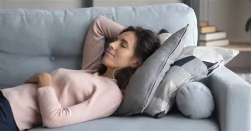 Сон: 3 профессиональных совета, которые помогут улучшить память и творческие способности