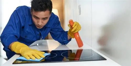 почистить индукционную плиту