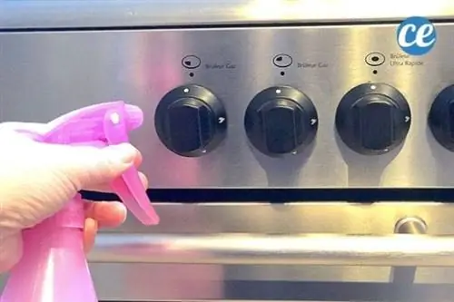 Очистите кнопку газовой плиты спреем белого уксуса.