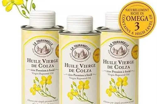 Три бутылки рапсового масла