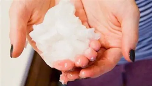 Как сделать восстанавливающую маску для сухих и поврежденных волос с кокосовым маслом?