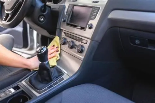 Чистый салон автомобиля