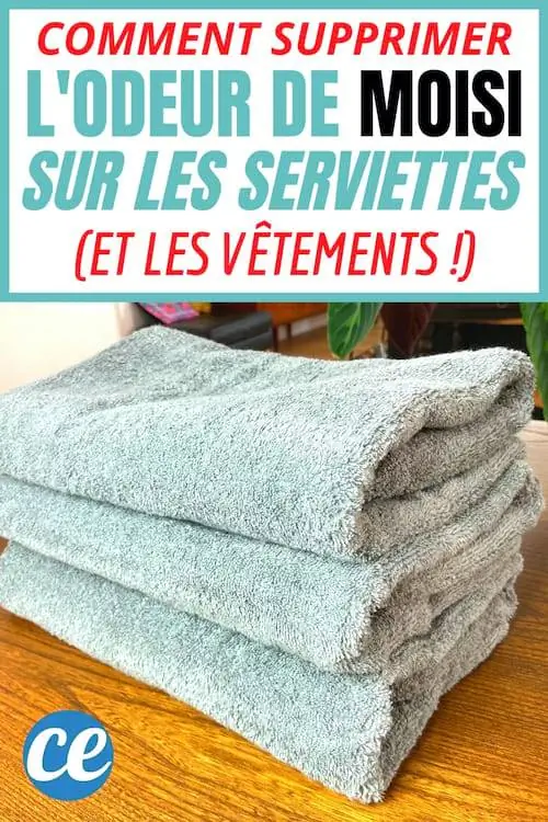 Серое полотенце, которое воняло плесенью, но было выстирано, чтобы удалить запах белым уксусом.