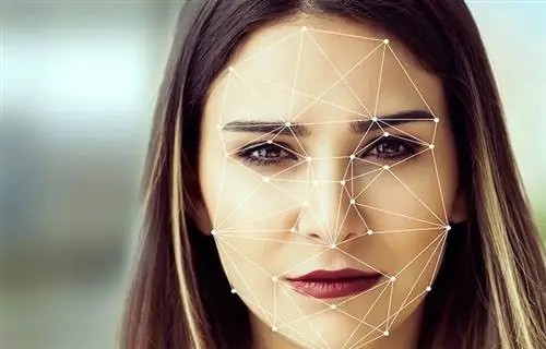 Лицо: с возрастом увеличивается асимметрия