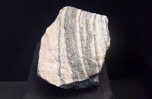 Удар создал самую старую скалу на земле?