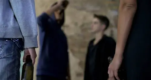 Реформы системы социального обеспечения, возможно, навредили детям-подросткам некоторых матерей-одиночек