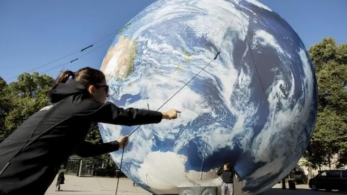 Что случилось со свинцом и с лунным выстрелом Белого дома в воде?