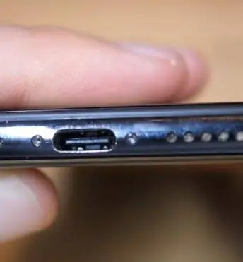 iPhone X USB-C iPhone X USB-C