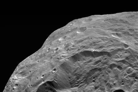 Вчера ночью мимо Земли пролетел астероид