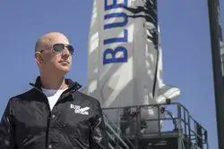 Джефф-Безос-Блю-Происхождение-не-стрельба